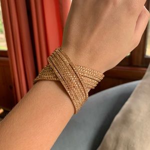 A BRAND NEW bracelet